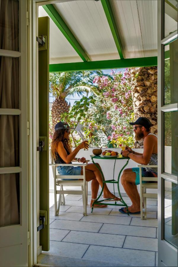Studios Vrettos Beachfront Hotel Pláka Kültér fotó