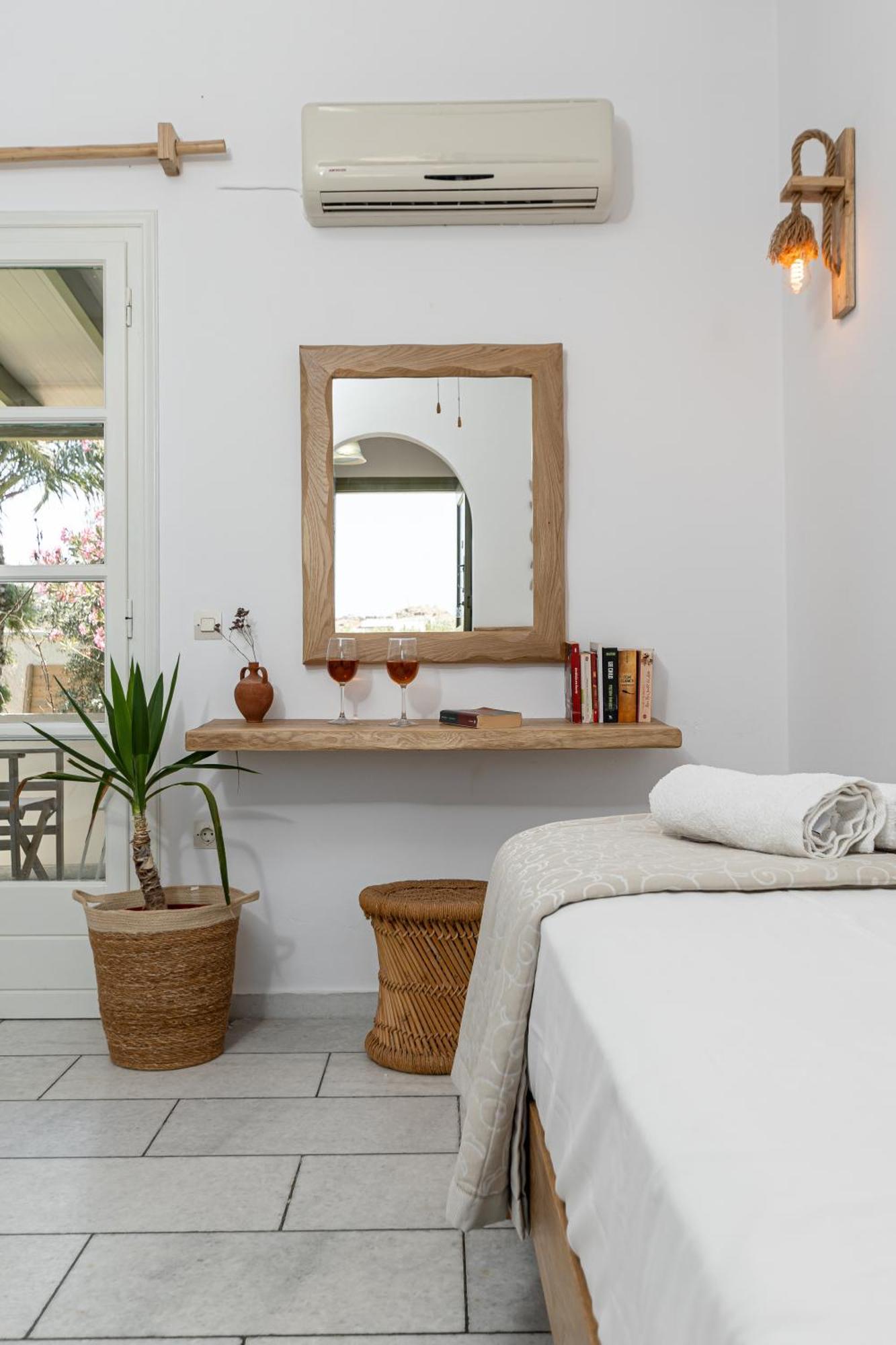 Studios Vrettos Beachfront Hotel Pláka Kültér fotó