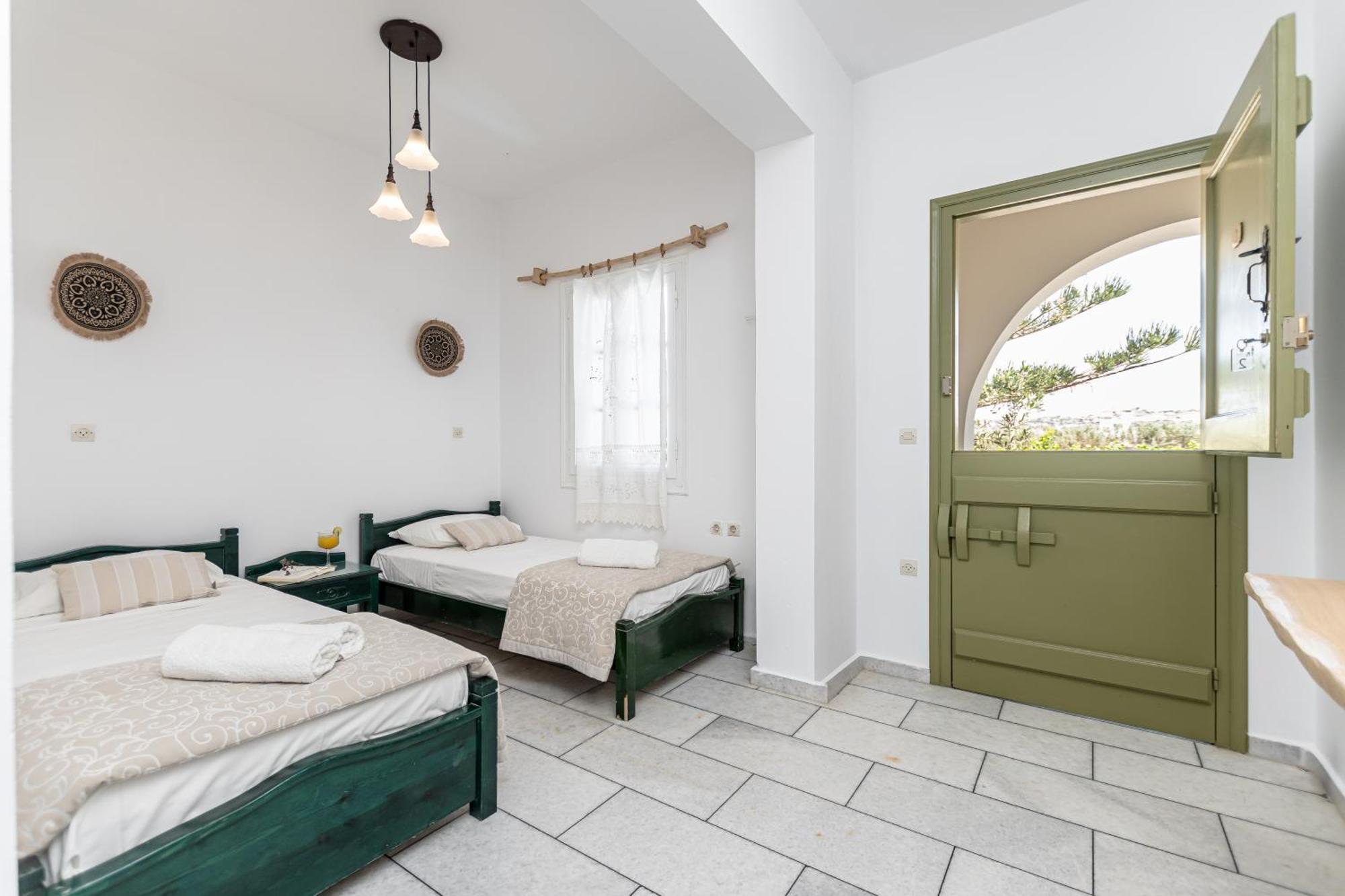 Studios Vrettos Beachfront Hotel Pláka Kültér fotó